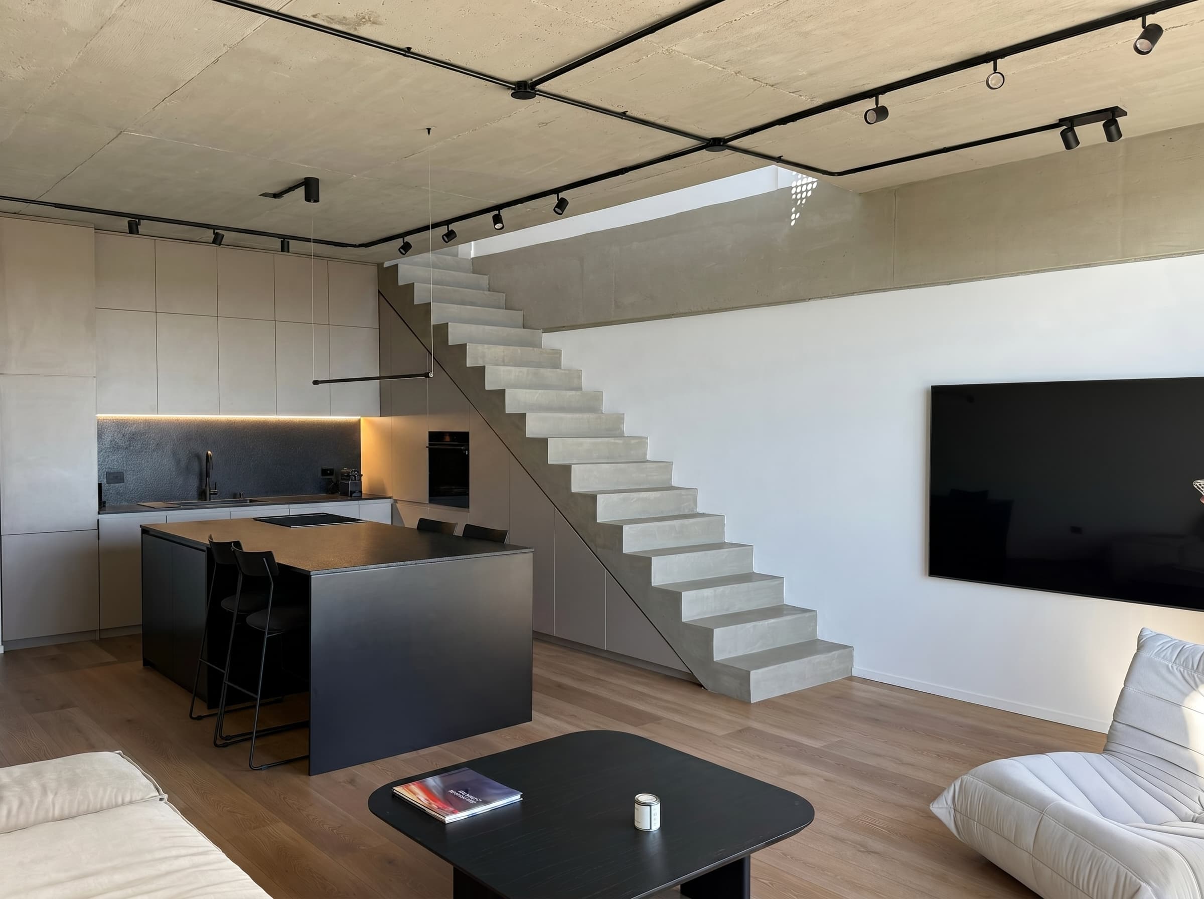 Duplex de Estilo Industrial con Terraza